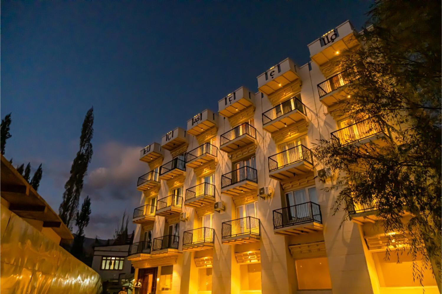 Hotel El Castello 레 외부 사진