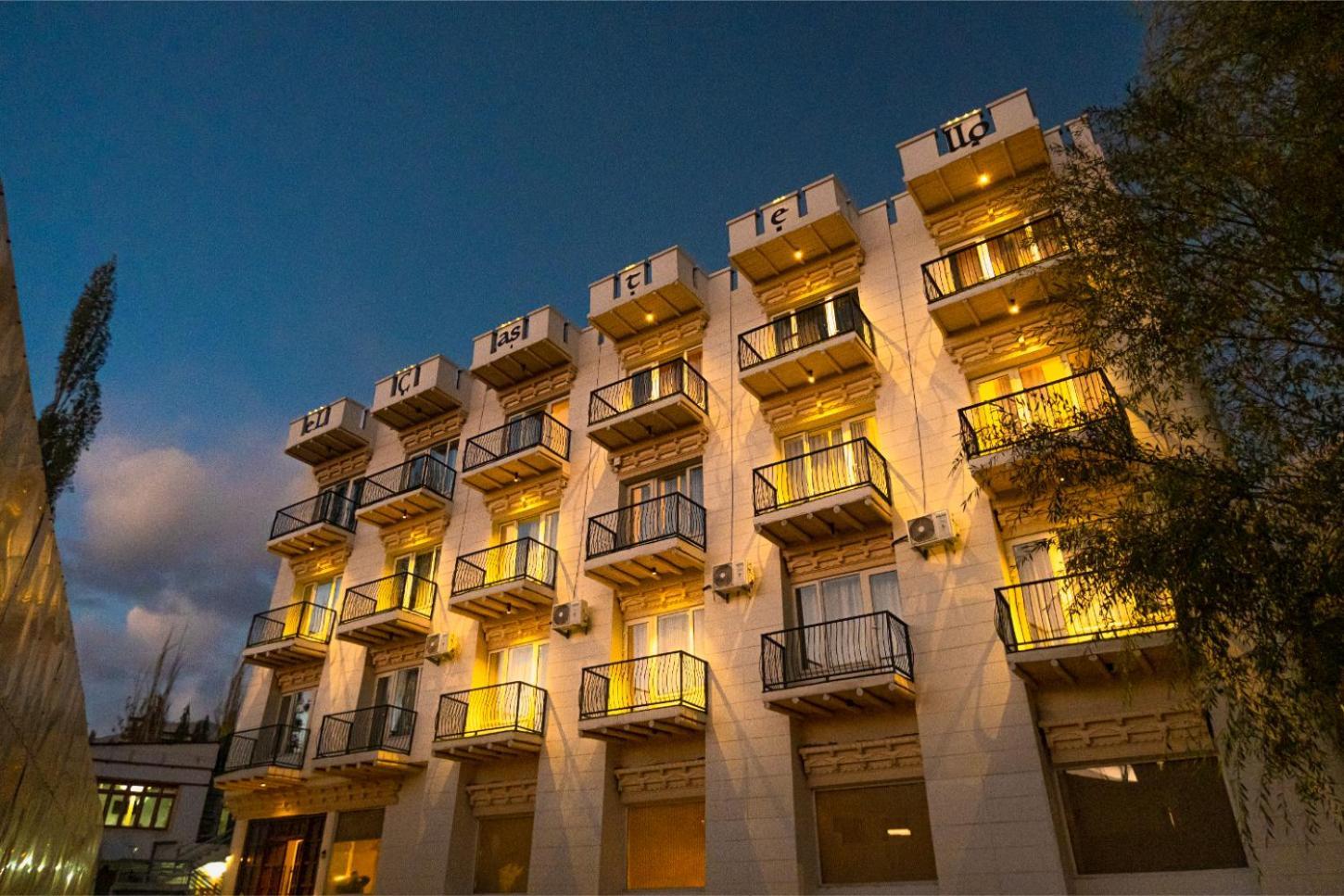 Hotel El Castello 레 외부 사진