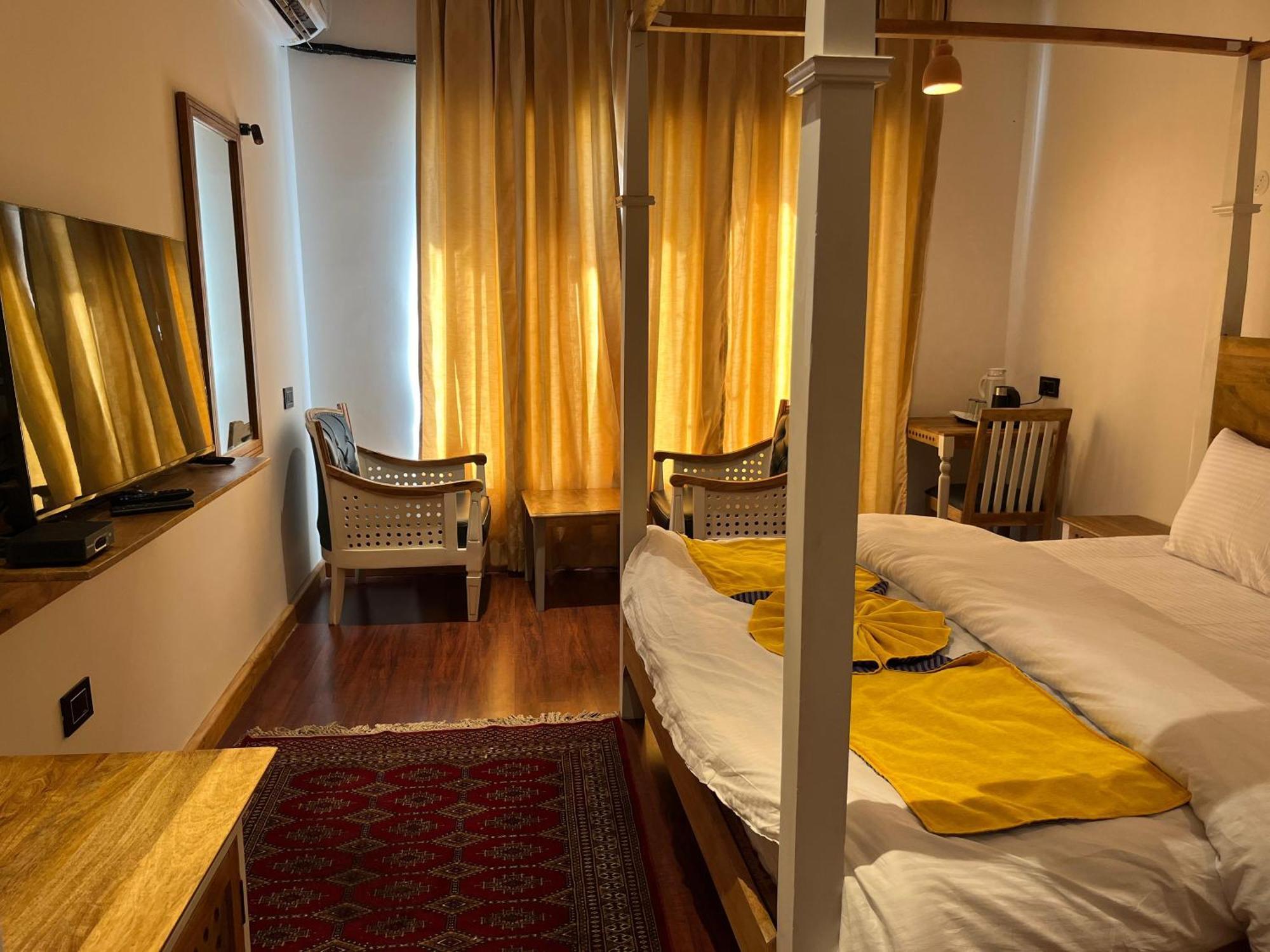 Hotel El Castello 레 외부 사진