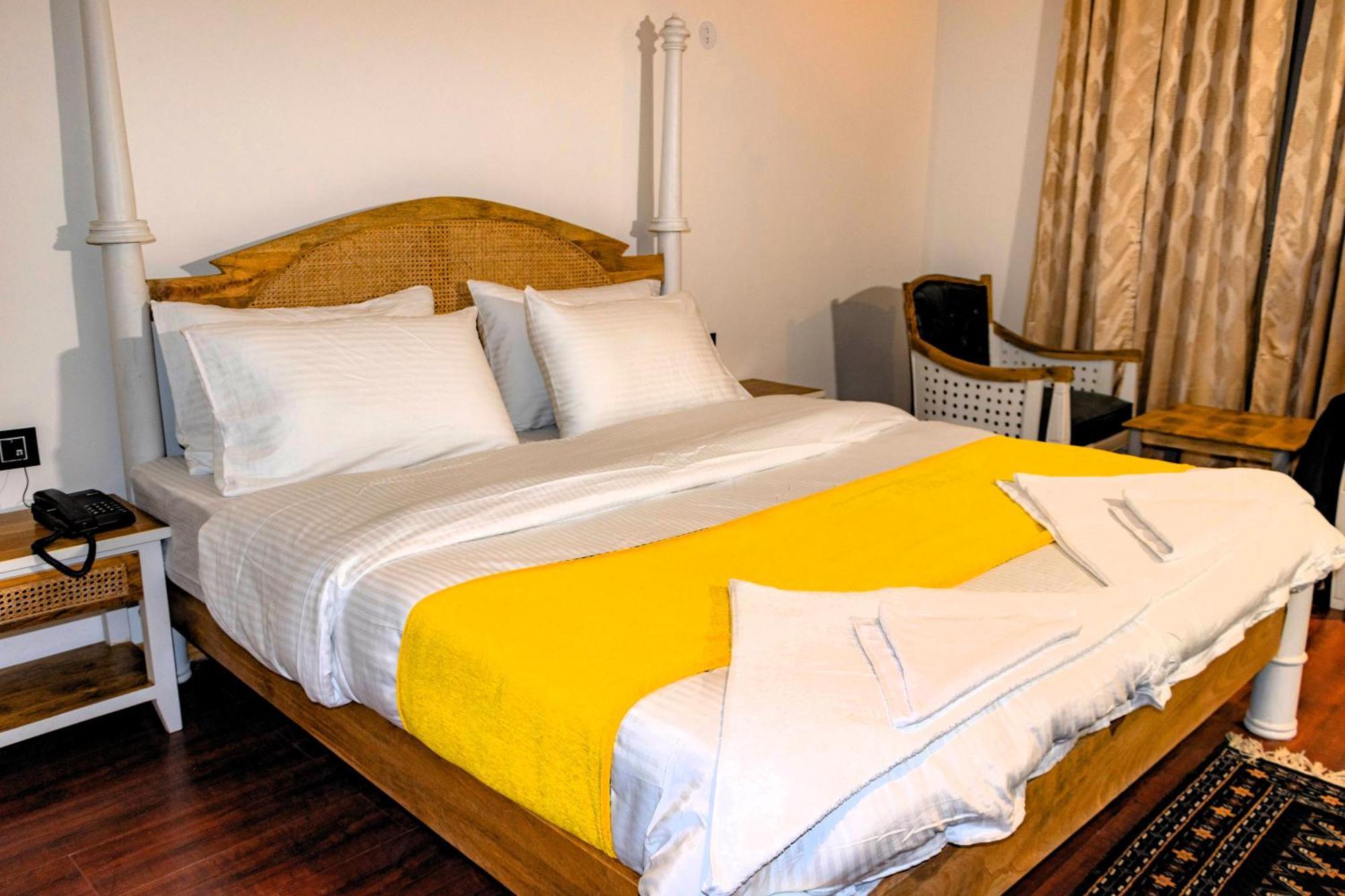 Hotel El Castello 레 외부 사진
