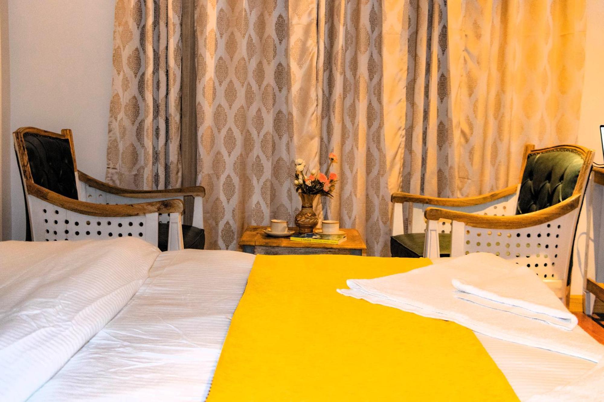 Hotel El Castello 레 외부 사진