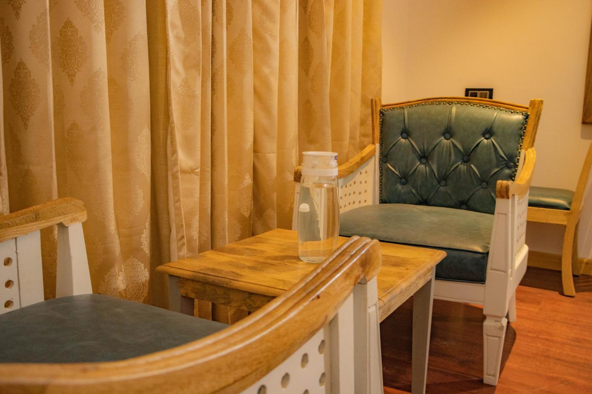 Hotel El Castello 레 외부 사진