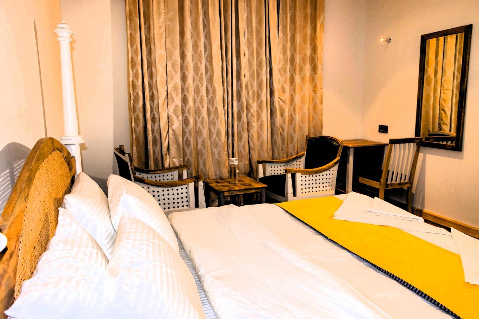 Hotel El Castello 레 외부 사진